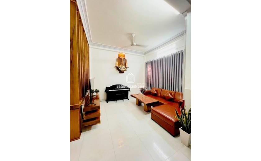 Bán nhà mặt phố Hiệp Bình Phước, Thủ Đức, 64m², 3.9 tỷ, sổ đỏ