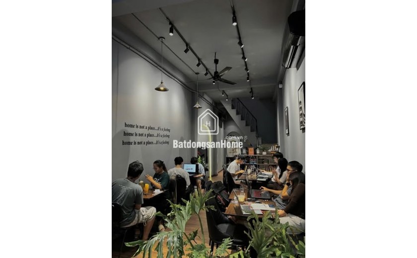 Quận Bình Thạnh ! HOT HOT ! Sang Quán Cafe Khu Sinh Viên -WorkShop , Máy Lạnh VP, Tel : 0977661171 ( chính chủ )