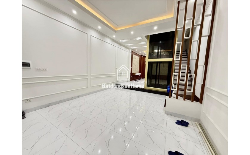 Cần bán nhà Phân Lô Quân Đội Phố Lê Trọng Tấn, TX, 64m2, 4 tầng, ô tô vào nhà, trước nhà ô tô tránh, 21 tỷ