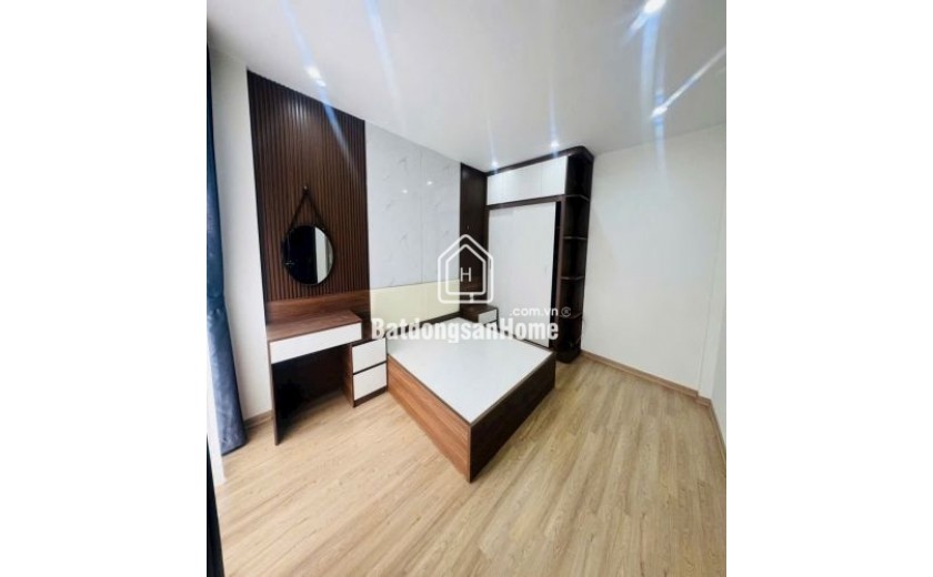 Chính chủ bán căn nhà Thạch Bàn
