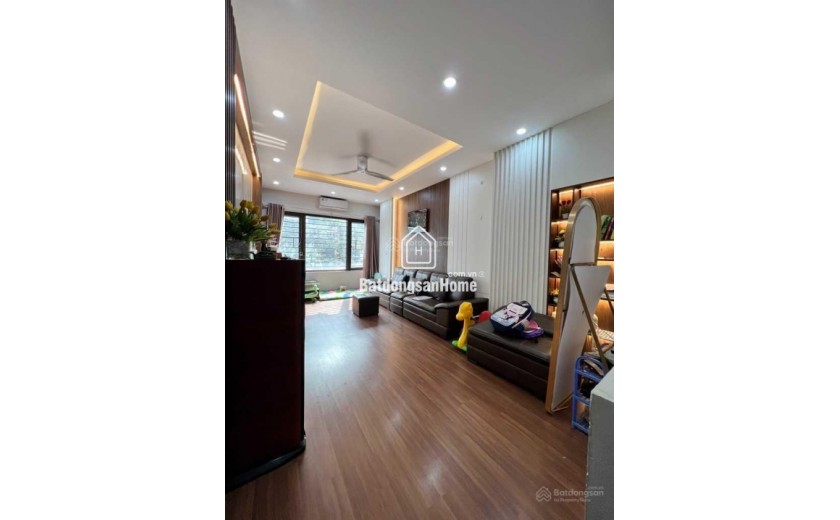 Bán nhà Phạm Văn Đồng, 65m2, 5tầng, phân lô, lô góc 3 mặt ngõ ôtô tránh - 19tỷ