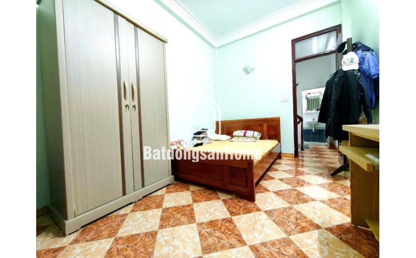 Cơ hội hiếm: Nhà 24m², 3 phòng ngủ, Nguyễn Chính, Tân Mai chỉ 3.8 tỷ