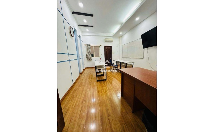 BÁN NHÀ MẶT PHỐ CỐNG QUỲNH - QUẬN 1 - 19,9 TỶ - 76M2 - 4 TẦNG - 8 PN - SỔ HỒNG