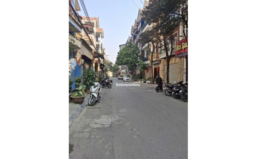 Nhà mặt đường KD tốt Thanh Am Thượng Thanh vỉa hè ô tô tránh dân cư đông đúc 82m 15 tỷ