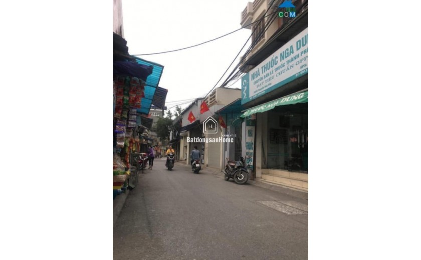 Ô TÔ ĐỖ CỬA – NGÕ THÔNG 2 ĐẦU – GẦN PHỐ CHỈ VÀI BƯỚC
CHÍNH LÀ NHÀ PHỐ NAM DƯ 30M2, 5 TẦNG, CHỈ 5.7 TỶ