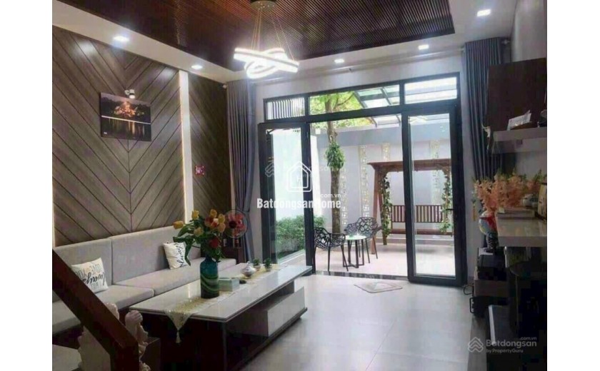 Bán nhanh biệt thự Tấn Trường 9x18m ngay gần Phú Mỹ Hưng