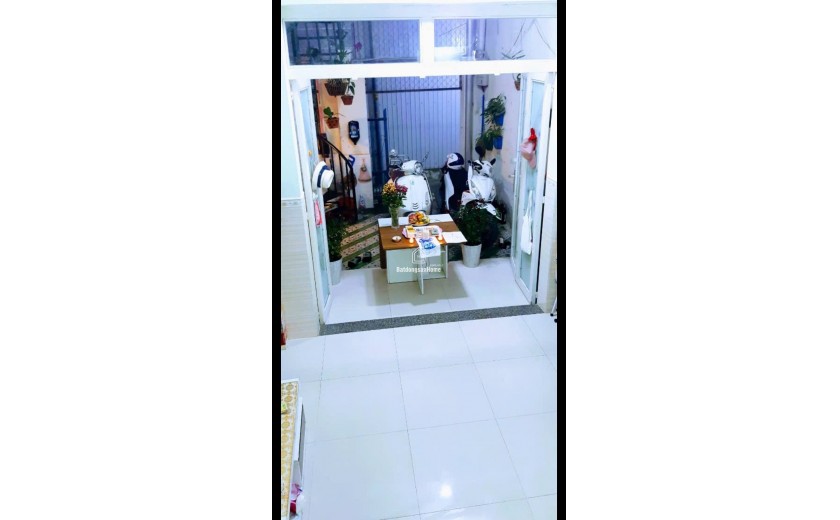 ♣ Kiệt gần Chợ Đống Đa , 40m2, lửng đúc, sạch đẹp, cây xanh mát rượi 2.3x tỷ