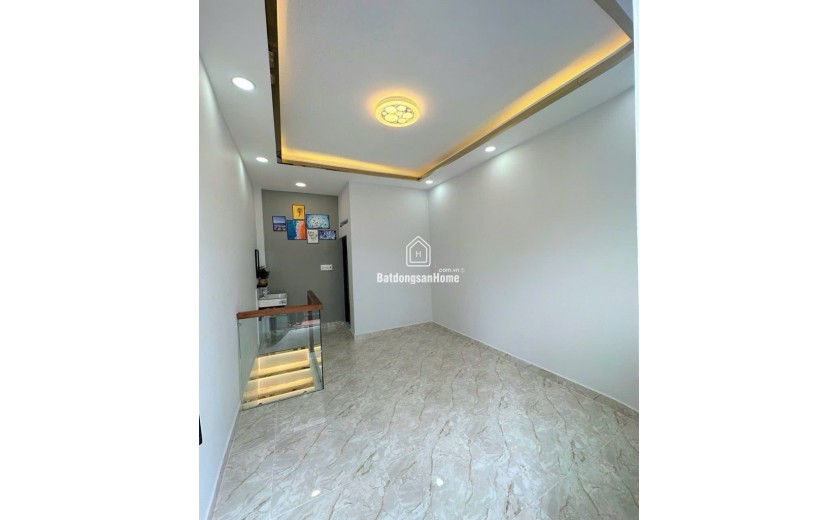 BÁN NHÀ CỰC HIẾM QUẬN TÂN PHÚ – HẺM XE TẢI – SÁT MẶT TIỀN LUỸ BÁN BÍCH 15M2 NHỈNH 2 TỶ