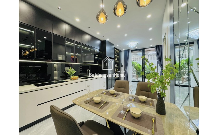♣ Nhà kiểu Biệt Thự sân vườn mini gần Nguyễn Hoàng 80m2, ngang 5.8 vuông, 2 tầng hiện đại, 4.38 tỷ