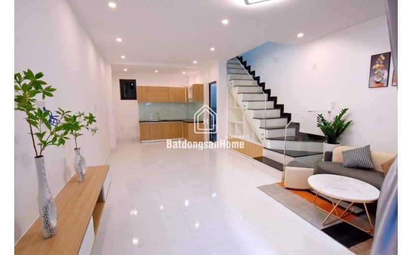 ♥ Nhà K Hoàng Diệu 36m2, kiệt gần dễ đi 2 tầng, xinh xắn sạch đẹp ở ngay, 2.4 tỷ