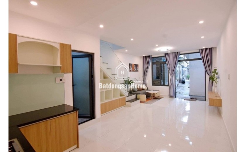 ♥ Nhà K Hoàng Diệu 36m2, kiệt gần dễ đi 2 tầng, xinh xắn sạch đẹp ở ngay, 2.4 tỷ