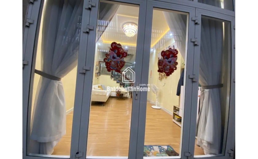 ► Nhà Kiệt thẳng ra MT Hoàng Diệu, Chợ Mới, thông thoáng, 93m2, 2 tầng, 3.x tỷ