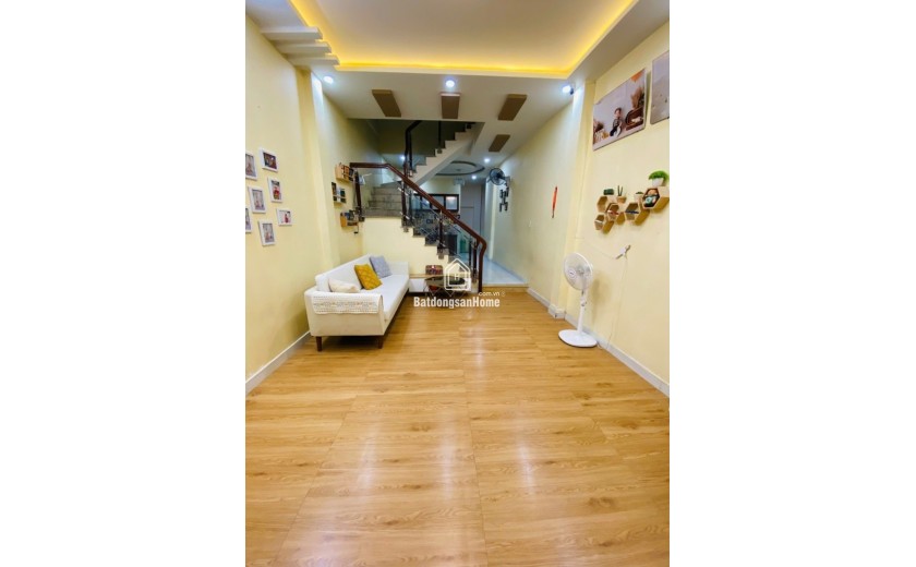 ♥ Nhà Kiệt thẳng ra MT Hoàng Diệu, thông thoáng, 93m2, 2 tầng, 3.x tỷ