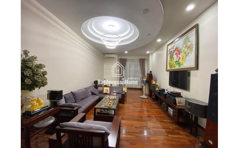 Bán nhà mặt phố Dương Quảng Hàm 106m2, 3T, MT4.4m nhà 2 thoáng giá đầu tư nhỉnh 32 tỷ