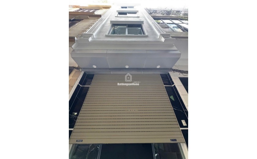Bán Nhà Đẹp Phố Chợ Tản Đà Hà Đông 32m 5T mt 3.5 Ô tô dừng 2 thoáng vĩnh viễn. 20m tới bệnh viện