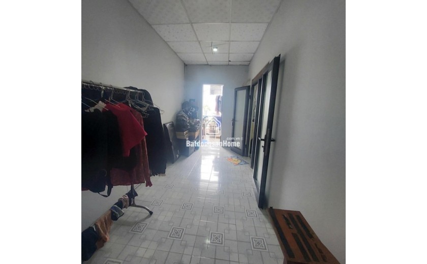 ♣ Nhà kiệt 2.5m Thẳng thông 60m ra MT Trần Cao Vân, 36m2, 2 tầng cứng, sạch, nhỉnh 2 tỷ