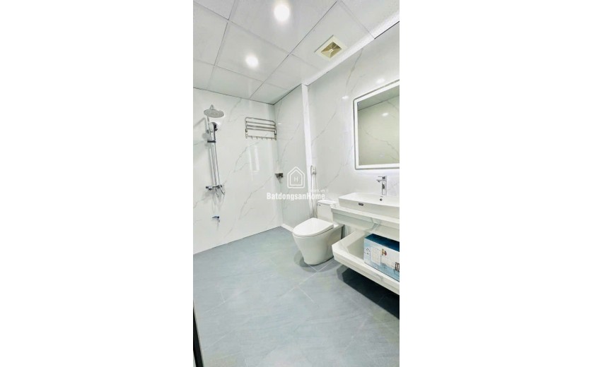 Bán nhà Phố Giảng Võ, Thiết Kế Hiện Đại, Nhà Mới Thang Máy, 40mx5T, Giá: 10 Tỷ, Lh: 0396935190.