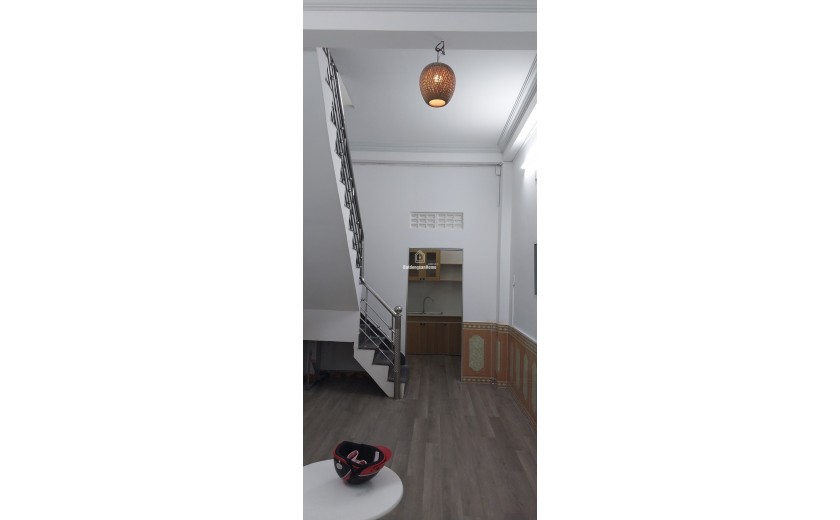 ♪ 1.x  tỷ Nhà kiệt Trần Cao Vân, gần trường Đinh Bộ Lĩnh, 30m2, 2.5 tầng cứng sạch, ở ngay