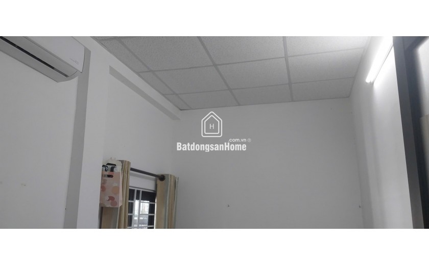 ♣ Nhà lô góc 50m ra MT Hoàng Diệu kiệt thông, khu Chợ Mới, 2 tầng, chắc đẹp ở ngay,  2.1 tỷ
