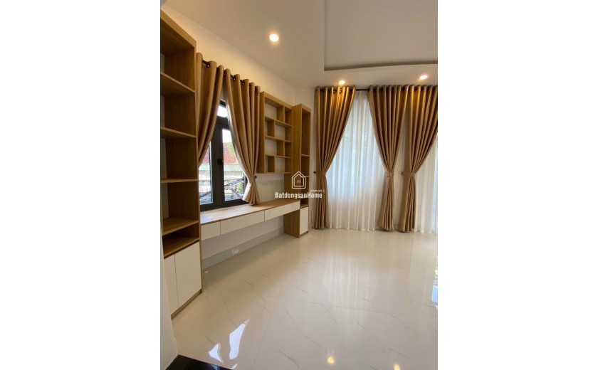 ► Nhà Góc Kiệt rộng thẳng thông thấy MT Hoàng Diệu, 55m2, 2 tầng, KD Tốt 4.15 tỷ