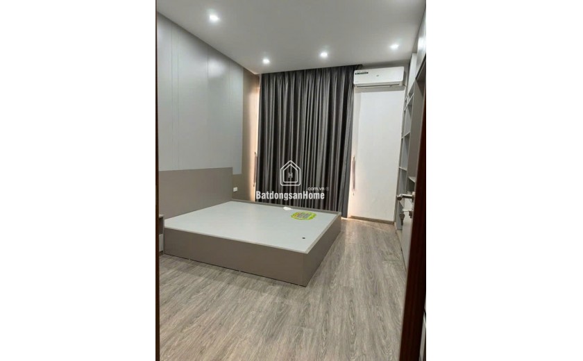 BÁN NHÀ MỚI - ĐẸP PHỐ NGỌC THỤY ,35M2,4 TẦNG,MẶT TIỀN 3.7M,5.9 TỶ,LONG BIÊN.