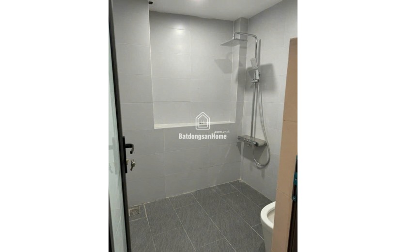 BÁN NHÀ MỚI - ĐẸP PHỐ NGỌC THỤY ,35M2,4 TẦNG,MẶT TIỀN 3.7M,5.9 TỶ,LONG BIÊN.