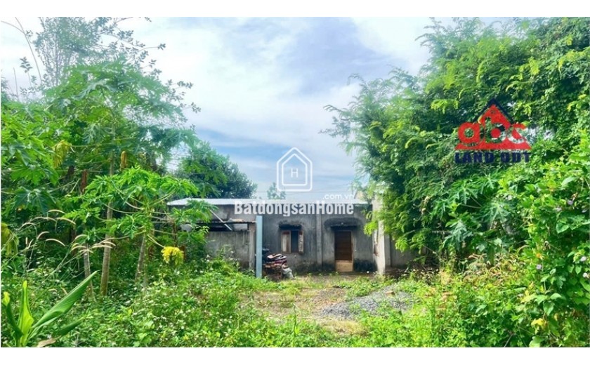 bán nhà cấp 4. khí hậu trong lành. gần đập thủy điện, dân cư đông đúc. thích hợp mua đầu tư