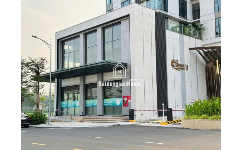 Bán căn góc shophouse Cardinal Court Phú Mỹ Hưng, 205m2, 45 tỷ, LS 0%, mua TT CDT. Gọi 0901323786