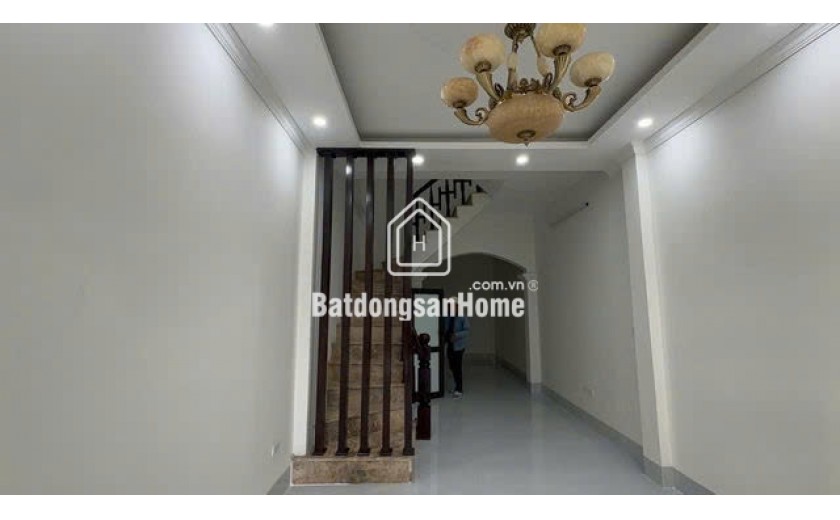 NHÀ ĐẸP NGÕ THÔNG Ô TÔ QUA, KINH DOANH PHỐ SÀI ĐỒNG- LONG BIÊN, 40M2,5 TẦNG, 9.2 TỶ.