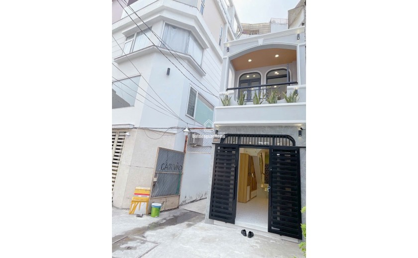 4.75 tỳ- 44m2- bán nhà 2 tầng mới full NT- 4PN ngay ngã 5 Bình Hòa- Nơ Trang Long