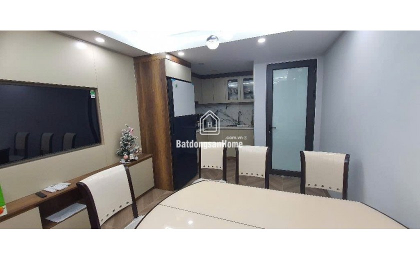 LÒ ĐÚC - LONG LANH, SẴN Ở - 2 THOÁNG, GẦN PHỐ - DT 40M2 - 6.8 TỶ