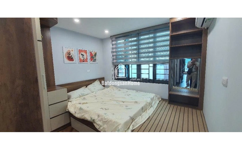 LÒ ĐÚC - LONG LANH, SẴN Ở - 2 THOÁNG, GẦN PHỐ - DT 40M2 - 6.8 TỶ