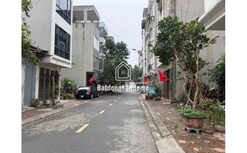 MẢNH ĐẤT VUÔNG ĐẸP PHÂN LÔ MẶT NGỖ TÔ , PHẠM KHẮC QUẢNG,  40M2,MẶT TIỀN 3.6M, 8 TỶ.LONG BIÊN.
