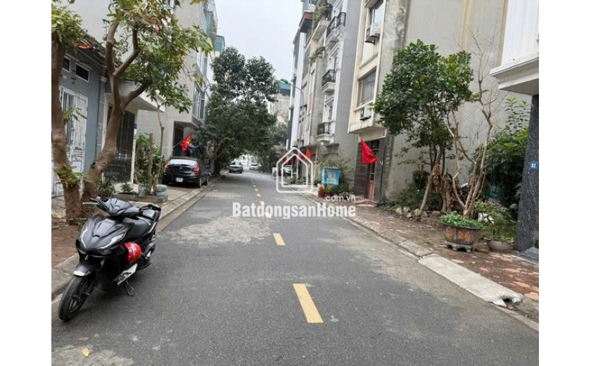 MẢNH ĐẤT VUÔNG ĐẸP PHÂN LÔ MẶT NGỖ TÔ , PHẠM KHẮC QUẢNG,  40M2,MẶT TIỀN 3.6M, 8 TỶ.LONG BIÊN.