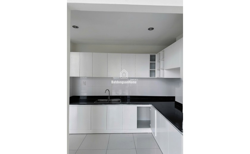 Cần Cho Thuê Căn Duplex siêu lớn 306m2 tại Khu căn hộ cao cấp Terra Rosa - Nguyễn Văn Linh, căn góc, có hồ bơi vô cực ở ban công