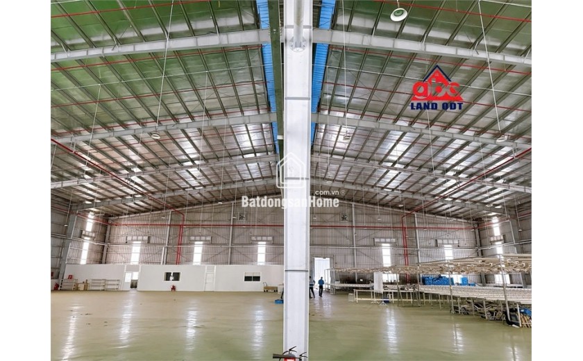 XT009 xưởng đẹp nền bê tông đã thảm sơn nền epoxy. thu hút đầu tư đa dạng ngành nghề