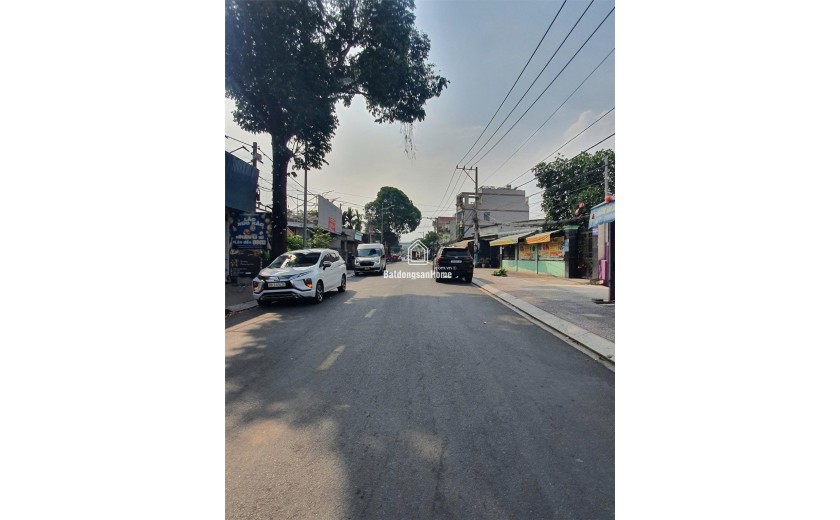 Bán nhà mặt phố trung tâm kinh doanh Q.9, 120m², 3 tầng btkc 13 tỷ, sổ đỏ. bớt lộc.