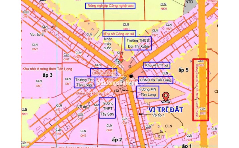 CẦN BÁN GẤP LÔ ĐẤT NGAY SAU LƯNG ỦY BAN CHỈ CẦN 300 TRIỆU CÔNG CHỨNG NGAY