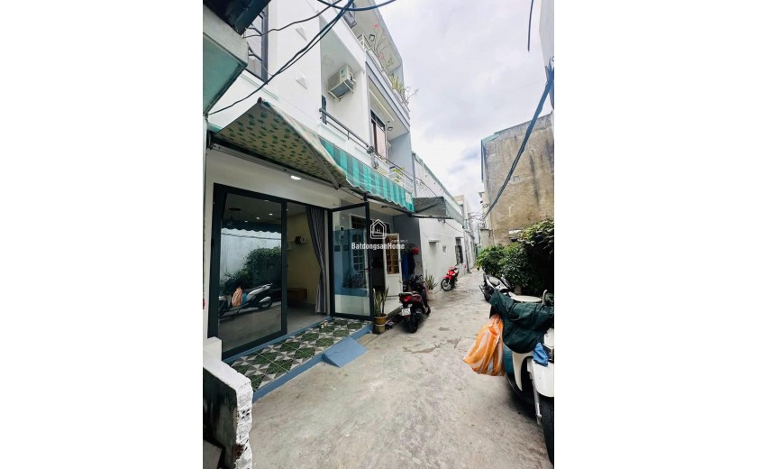 ♪ Nhà Kiệt Hoàng Diệu thông Núi Thành, 31m2, 2.5 tầng, 2.35 tỷ