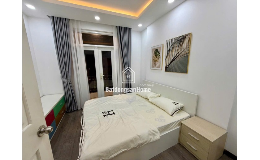 6.95 tỷ- bán nhà 5 tầng hẻm 5m Phan Xích Long- gần MT- 4PN 5WC full nội thất