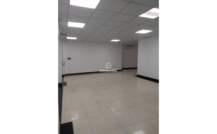 CC CHO THUÊ MẶT BẰNG LÀM VP NHÀ MẶT PHỐ HOÀNG VĂN THÁI - TX, DT 75M2, GIÁ 10TR, TT LINH HOẠT
