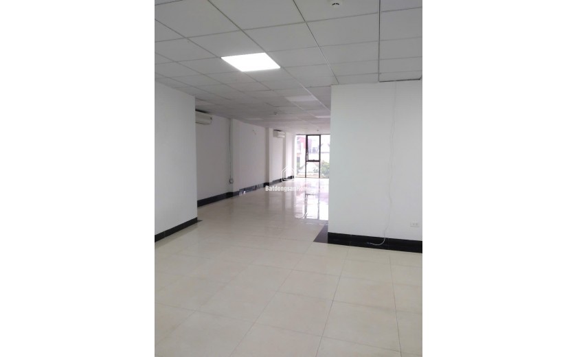 CC CHO THUÊ MẶT BẰNG LÀM VP NHÀ MẶT PHỐ HOÀNG VĂN THÁI - TX, DT 150M2, GIÁ 19.5TR, TT LINH HOẠT