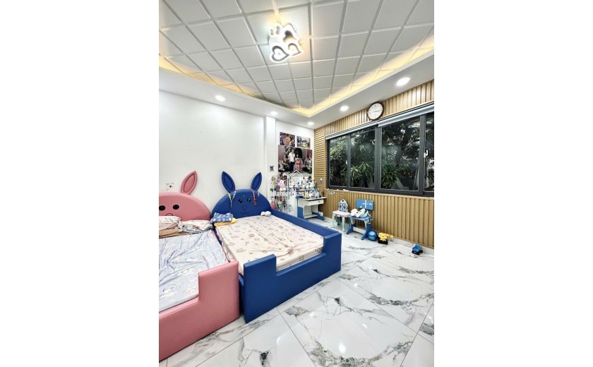 Nhà mặt tiền trải nhựa-  xe 16 chỗ thông - Tiện kinh doanh đa ngành - 40m2 - 4 tầng - 4PN - thiết kế sang trọng - chỉ nhỉn 9 tỷ
