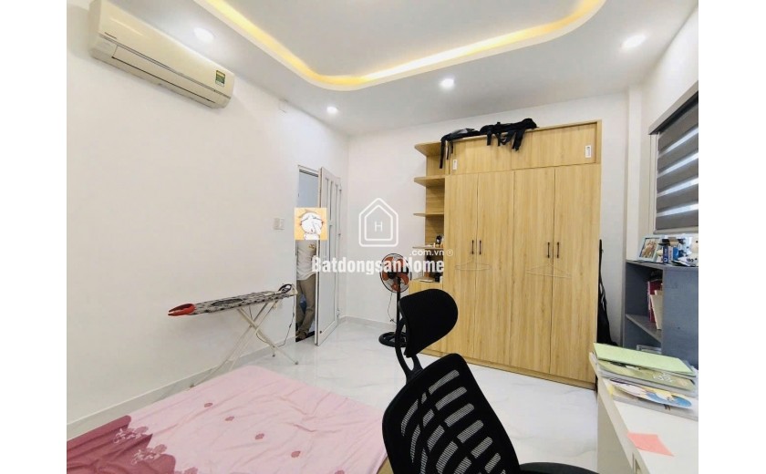 BÁN NHÀ CHÍNH CHỦ - 3 TẦNG BTCT - 4PN LỚN - HẺM 4M -HOÀNG HOA THÁM - P5 BÌNH THẠNH - TẶNG FULL NỘI THẤT - BÁN 7.2 TỶ - TL TỐT