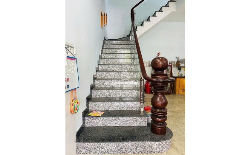 ĐƯỜNG XE TẢI, LINH XUÂN 3 TẦNG. 159M. NGANG 6.8M Ở VÀ KINH DOANH ĐỀU TỐT, CÓ DÒNG TIỀN. 11 TỶ.