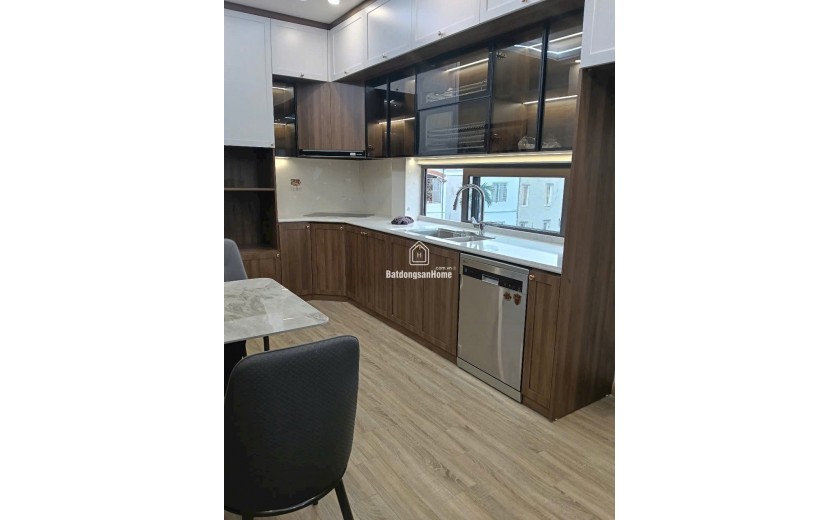Bán nhà siêu víp Bồ Đề- Long Biên ,thiết kế đẳng cấp, gara, nhỉnh 14 tỷ