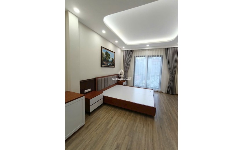 Bán nhà siêu víp Bồ Đề- Long Biên ,thiết kế đẳng cấp, gara, nhỉnh 14 tỷ