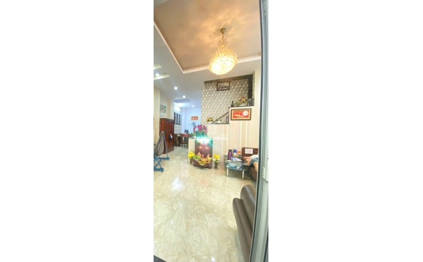 Mặt Tiền 10M, Khu Phân Lô, Tam Bình Thủ Đức, DT 80m2 ( 5.2 x !6 ) 4 Tầng, chỉ 7ty.