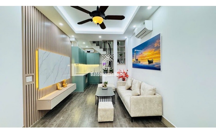 BÁN NHÀ BỒ ĐỀ 35M2* 5 TẦNG* 6.1 TỶ, FULL NỘI THẤT