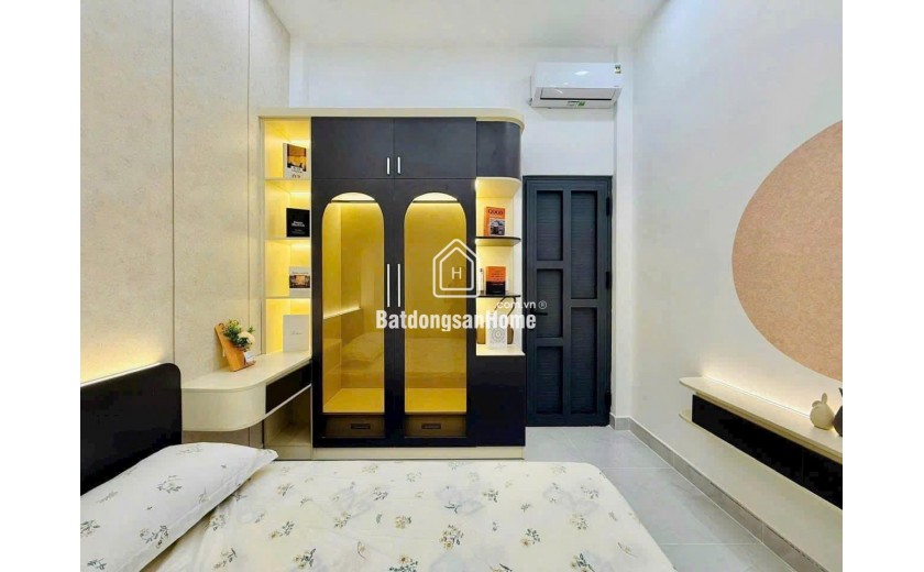 Bán nhà 2 tầng, 31m², 3.92 tỷ, Gò Vấp, Nguyễn Văn Khối